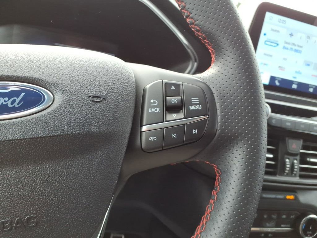 Certified 2024 Ford Escape ST-Line image 17