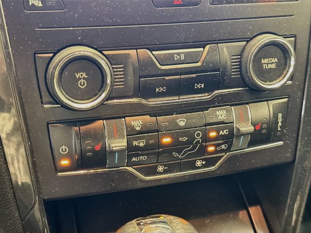 Certified 2019 Ford Explorer XLT w/ Equipment Group 202A AWD/4WD image 16