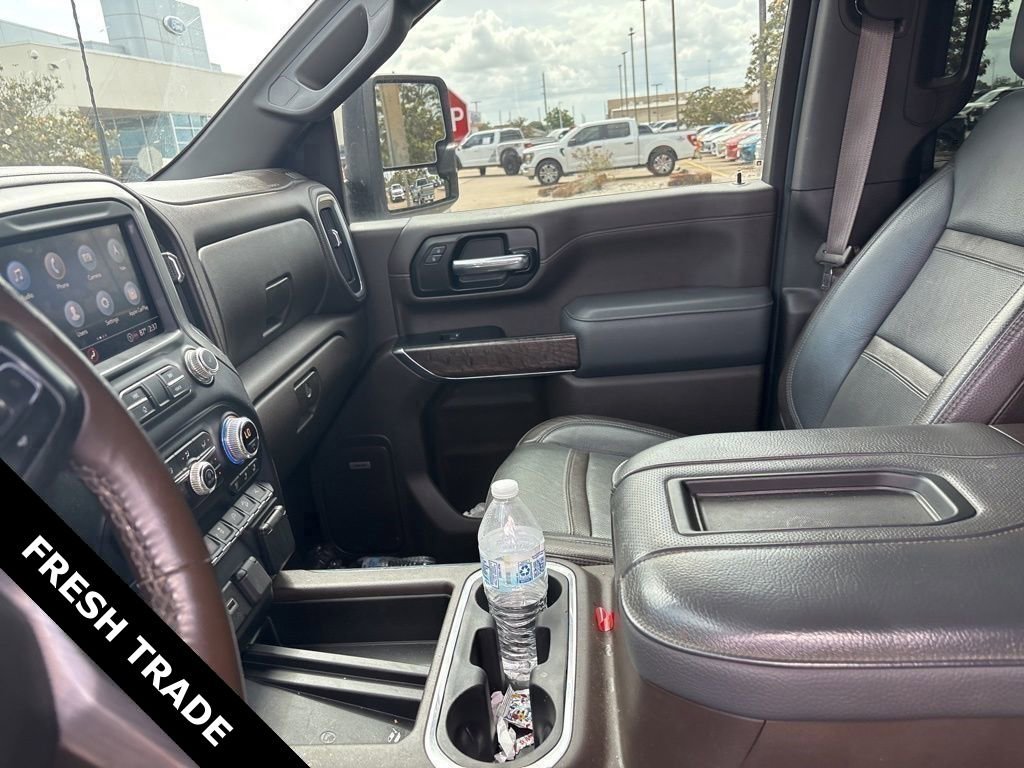 Used 2022 GMC Sierra 2500 Denali AWD/4WD image 3