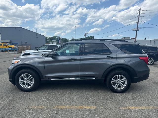 Certified 2023 Ford Explorer XLT AWD/4WD image 3