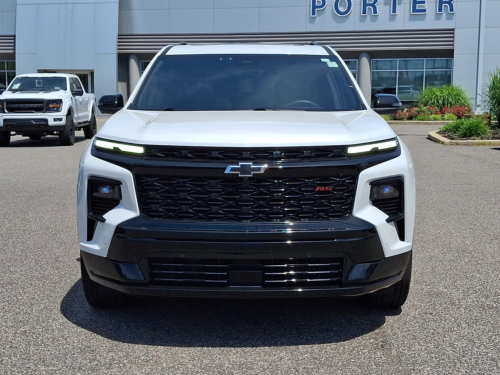Used 2024 Chevrolet Traverse RS AWD/4WD image 3