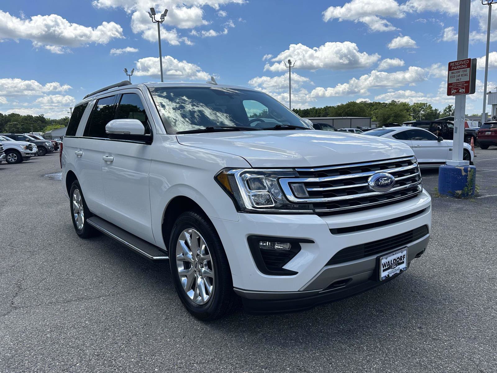 Certified 2020 Ford Expedition XLT w/ Equipment Group 202A AWD/4WD image 1