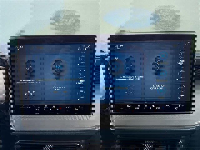 Certified 2025 Ford Maverick XL w/ Equipment Group 102A image 25