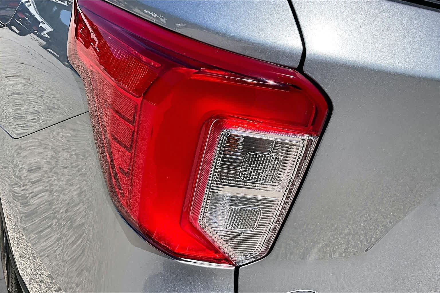 Certified 2023 Ford Explorer XLT w/ Equipment Group 202A AWD/4WD image 28