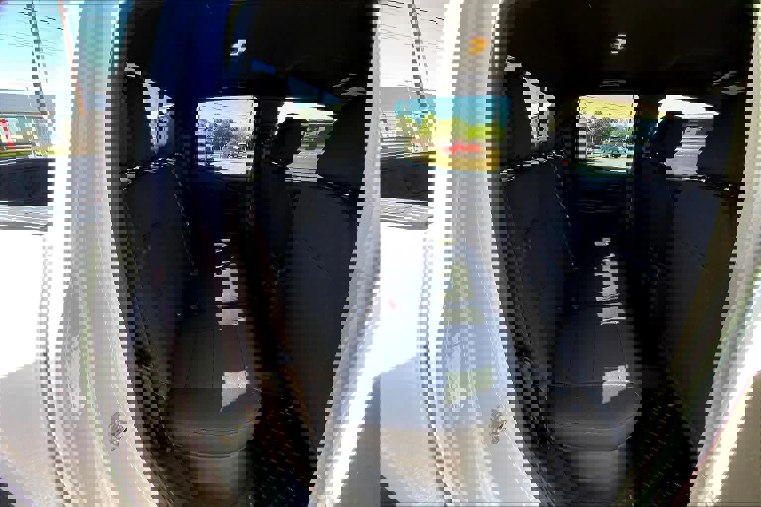 Used 2024 Chevrolet Colorado Trail Boss w/ Technology Package image 20