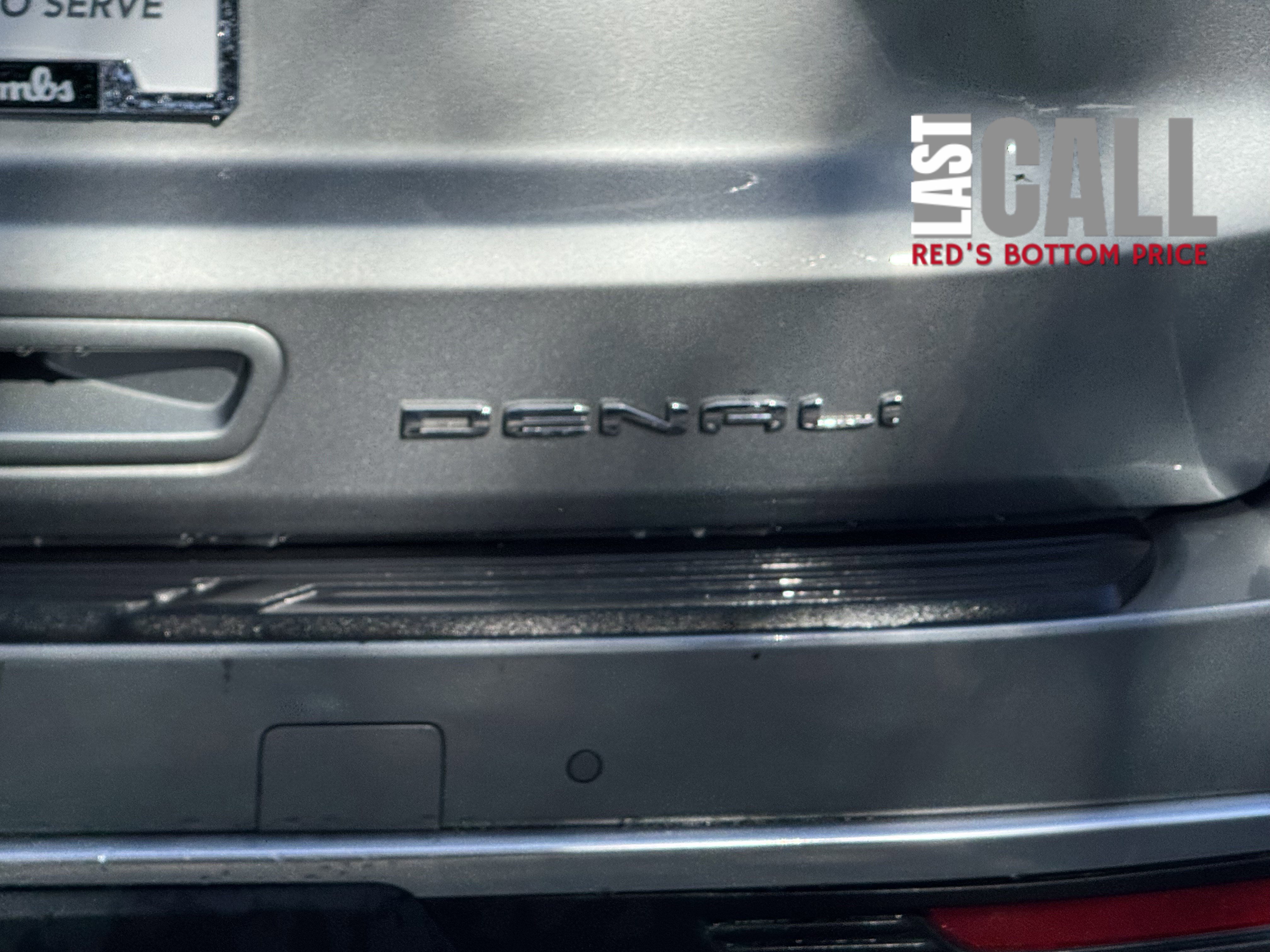 Used 2024 GMC Yukon Denali image 12