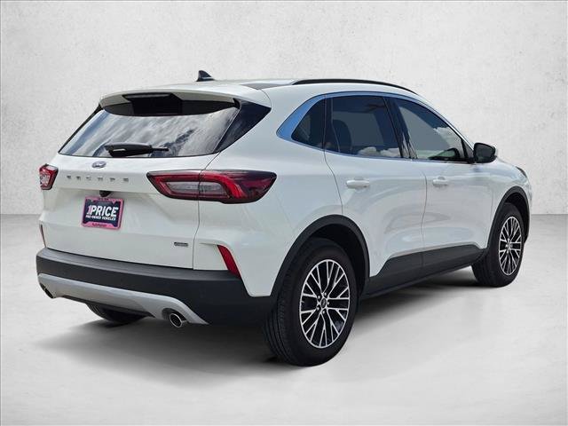Certified 2025 Ford Escape SE FWD image 5