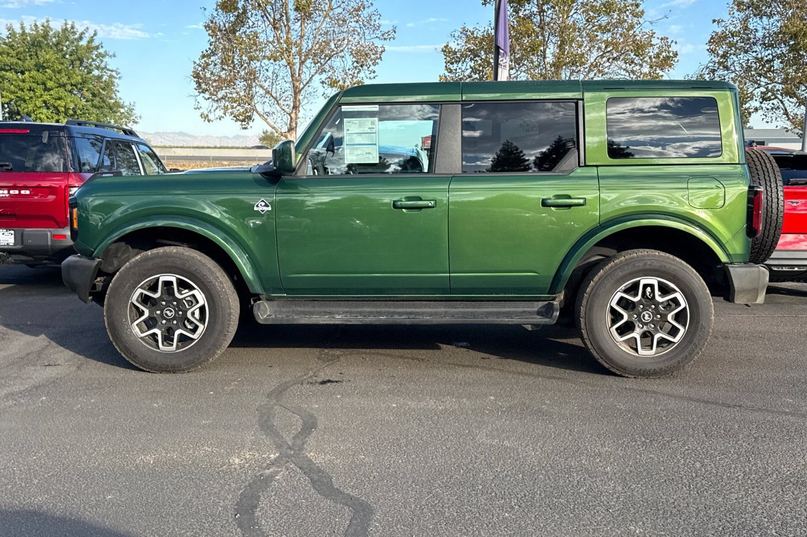 Certified 2025 Ford Bronco Outer Banks AWD/4WD image 7