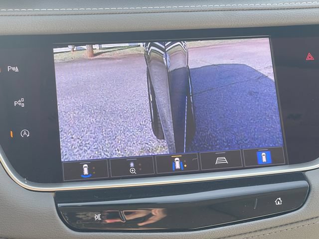Used 2022 Cadillac XT5 Premium Luxury w/ Technology Package AWD/4WD image 21