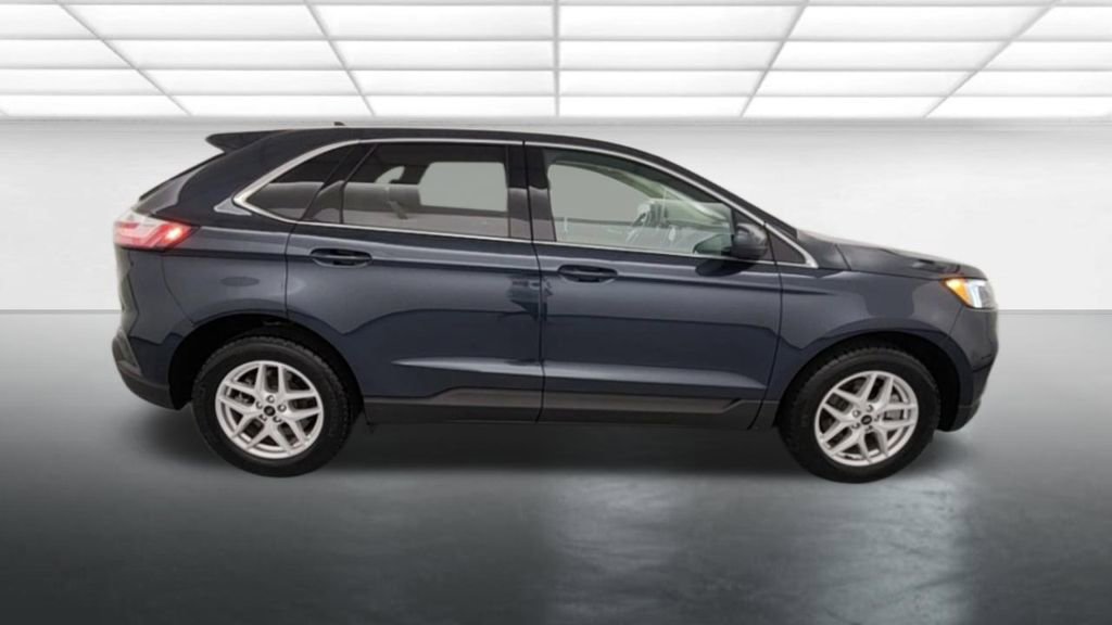 Certified 2023 Ford Edge SEL w/ Convenience Package AWD/4WD image 8