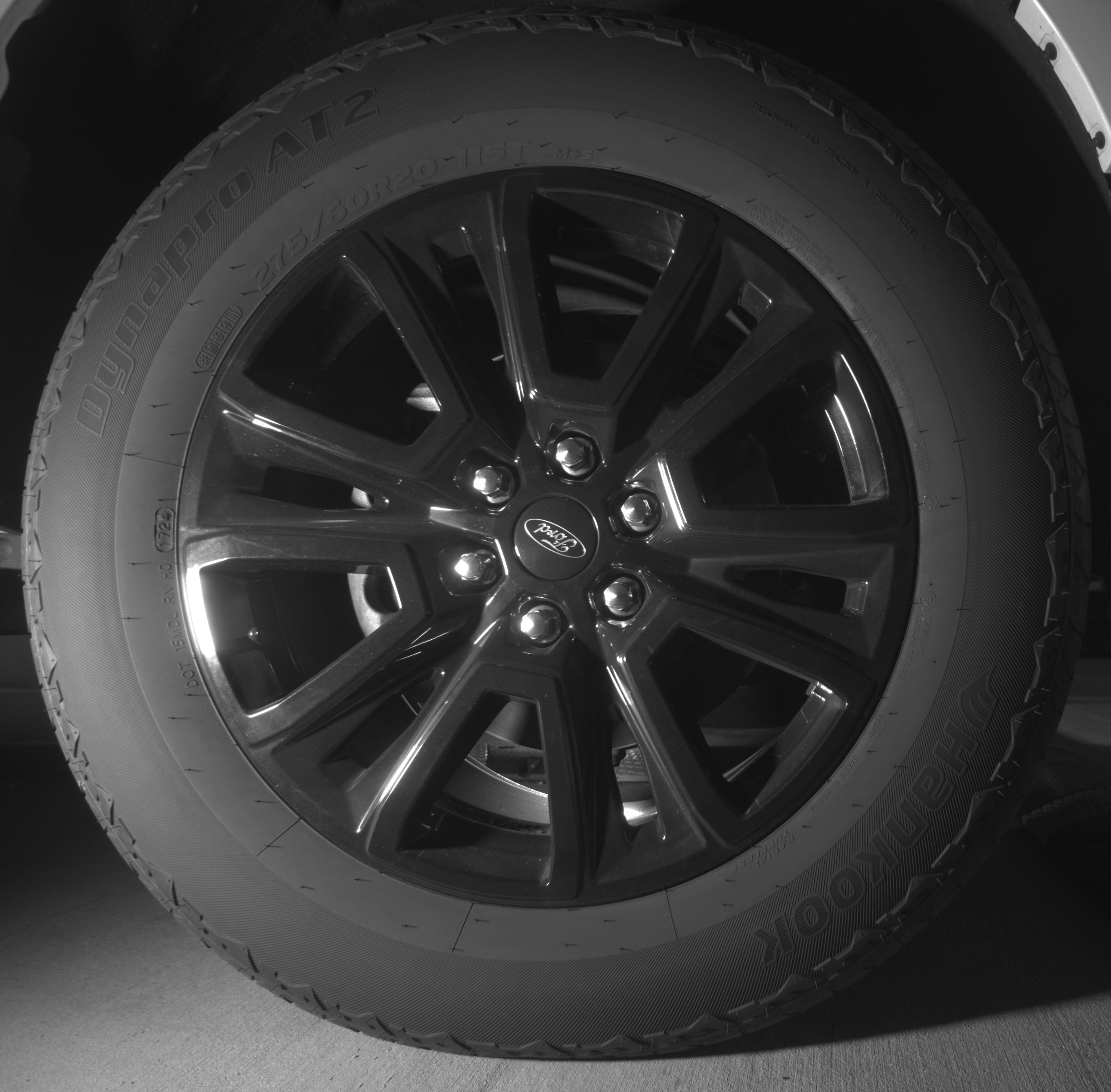 Certified 2024 Ford F150 Platinum w/ FX4 Off-Road Package AWD/4WD image 9