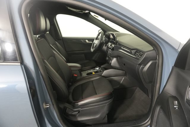 Certified 2025 Ford Escape ST-Line Select AWD/4WD image 29