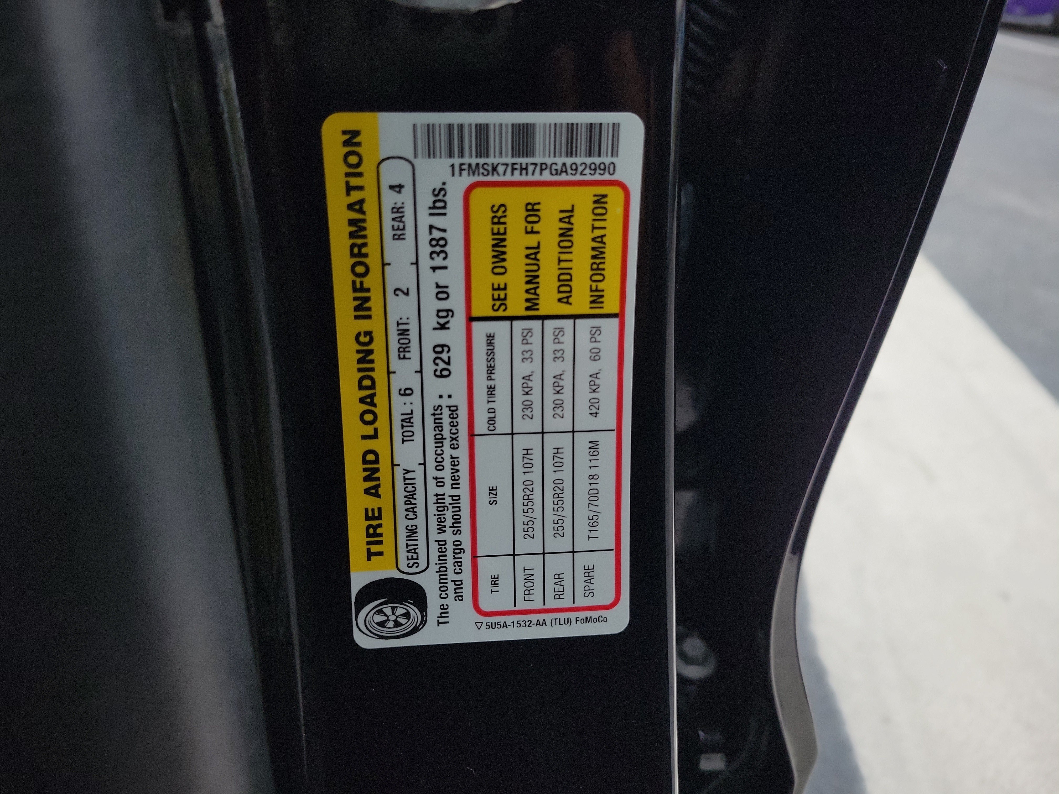 Certified 2023 Ford Explorer Limited w/ Limited Technology Package RWD image 33