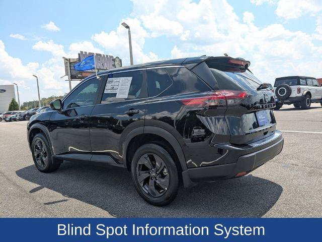 Used 2026 Nissan Rogue SV w/ Cold Weather Package FWD image 6