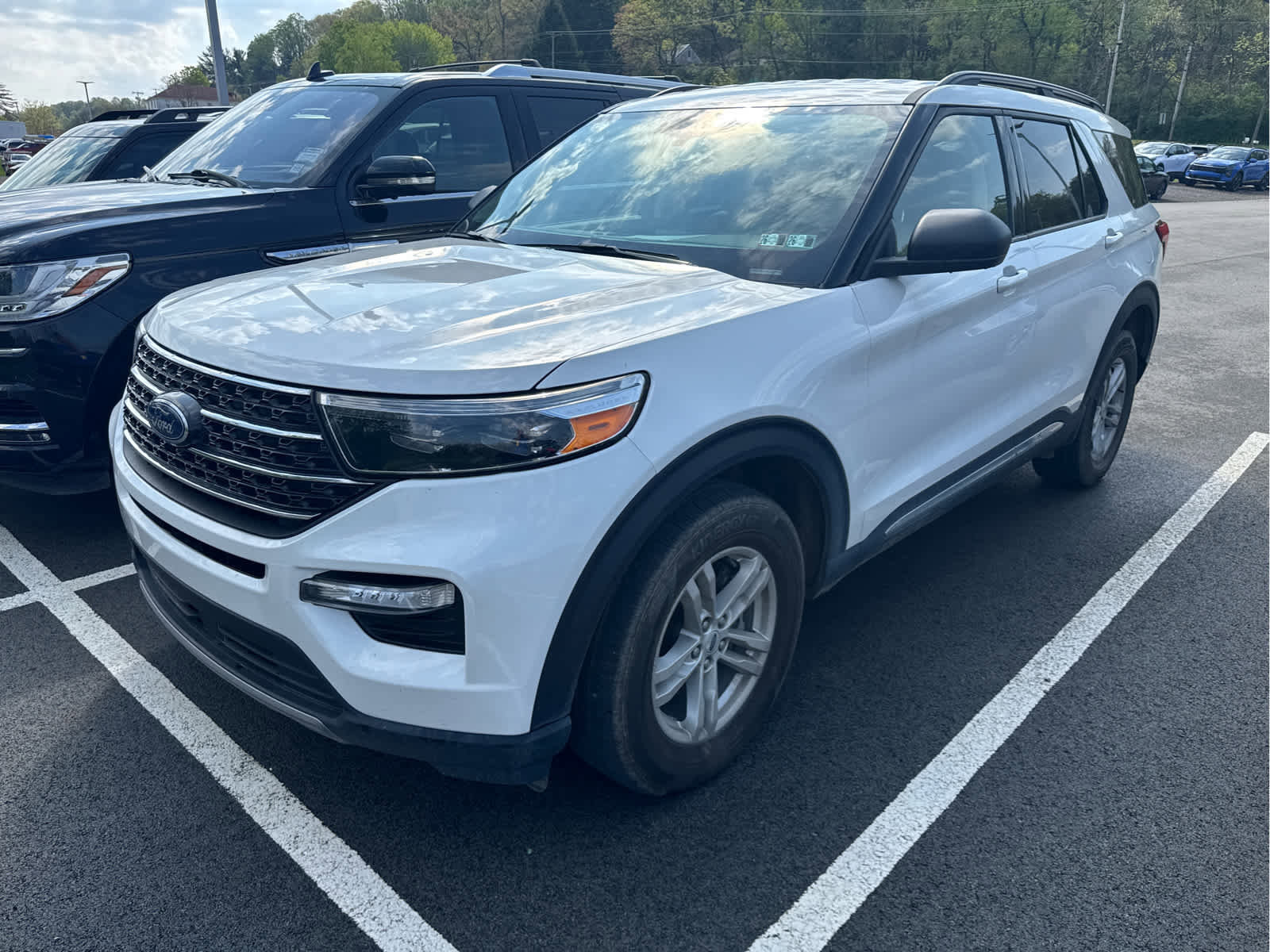 Certified 2023 Ford Explorer XLT w/ Equipment Group 202A