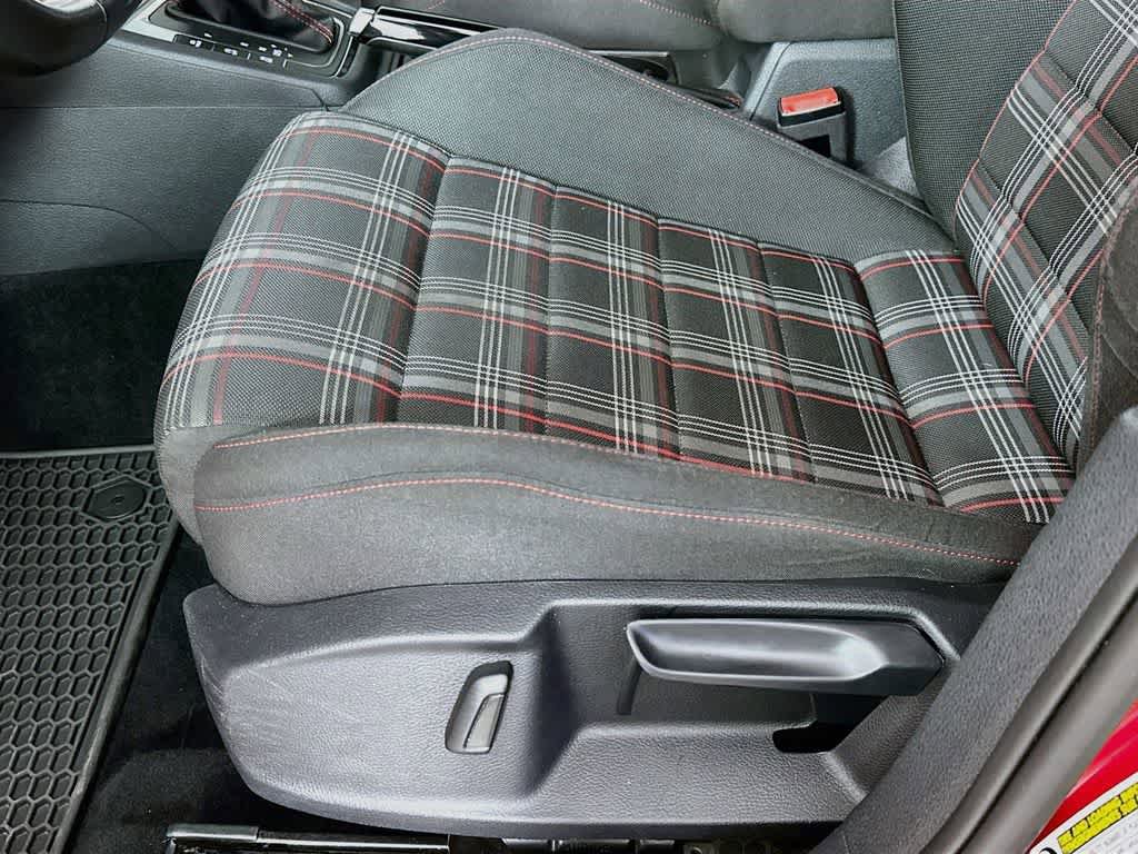 Used 2019 Volkswagen GTI 4-Door FWD image 29