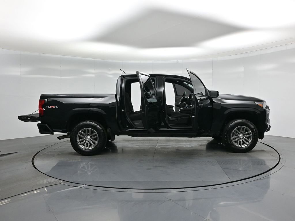 Used 2023 Chevrolet Colorado LT w/ LT Convenience Package image 34