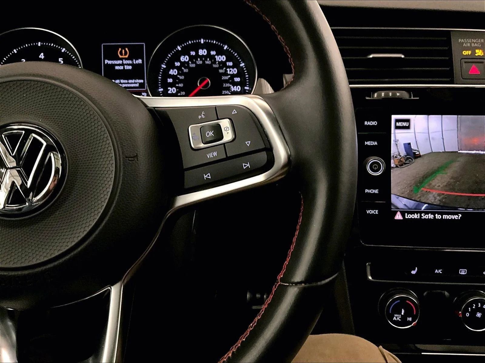 Used 2019 Volkswagen Golf S FWD image 18