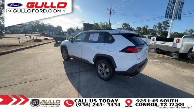Used 2025 Toyota RAV4 XLE FWD image 6