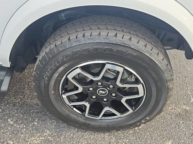 Certified 2025 Ford Bronco Outer Banks AWD/4WD image 10