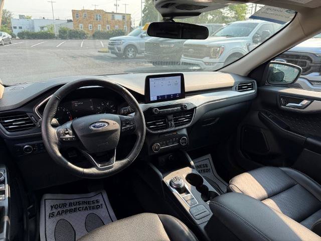 Certified 2020 Ford Escape SEL FWD image 18