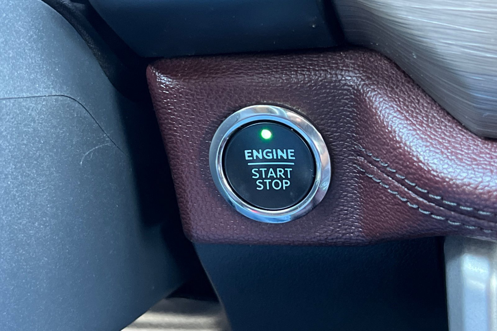 Certified 2023 Ford Expedition Limited image 25