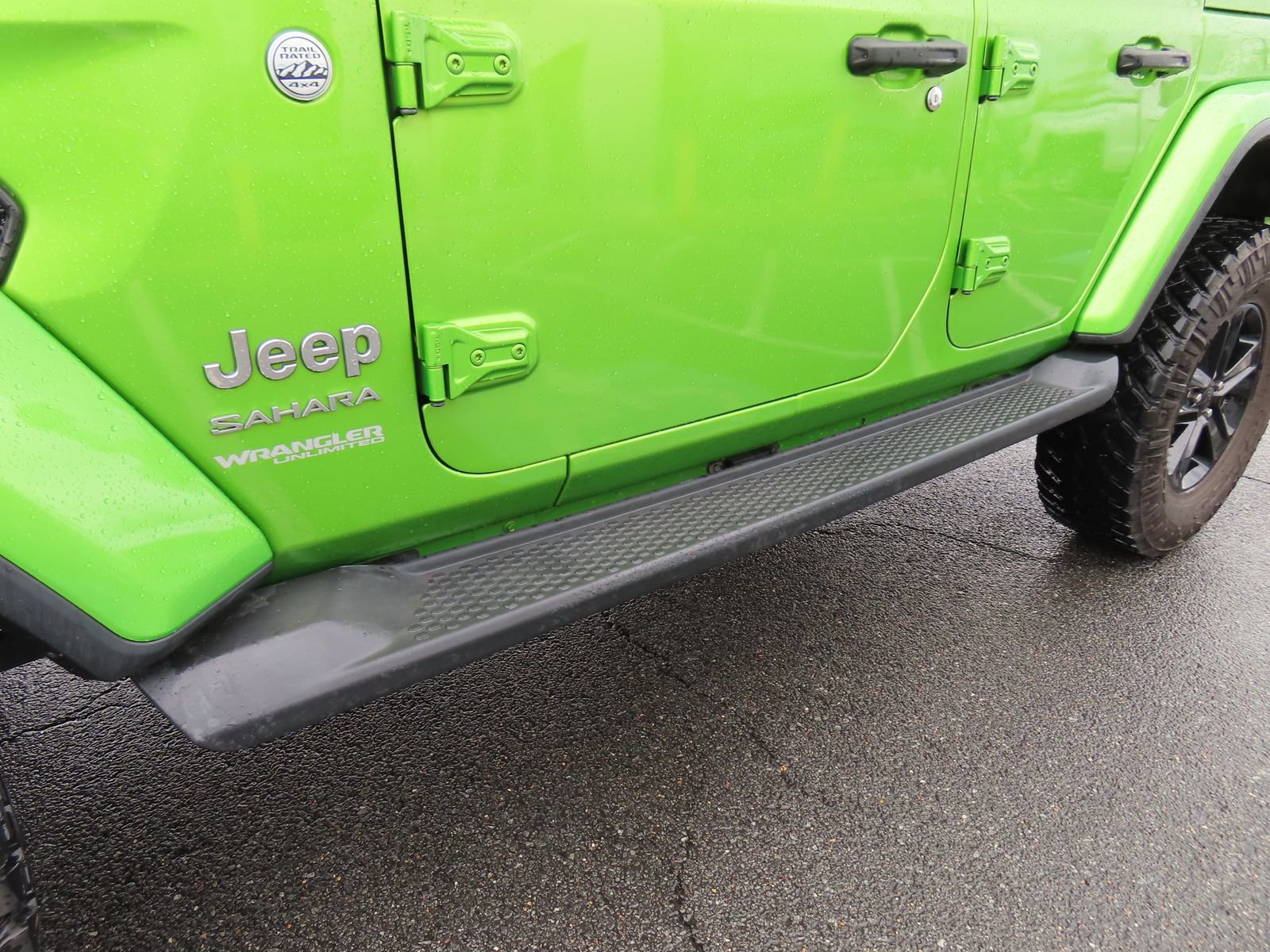 Used 2019 Jeep Wrangler Unlimited Sahara image 14