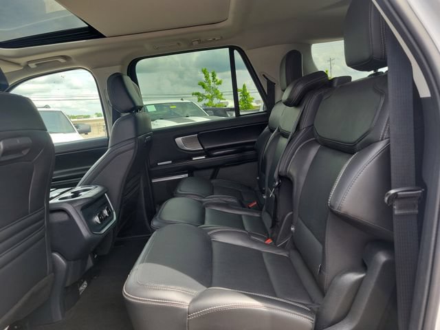 Certified 2025 Ford Expedition Max Platinum AWD/4WD image 27