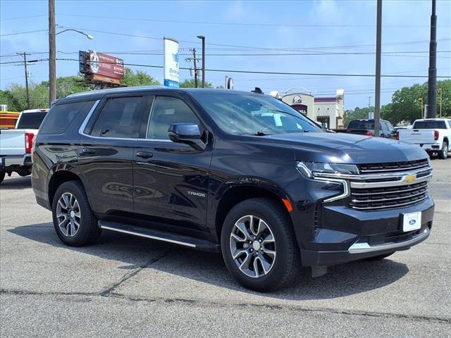 Used 2022 Chevrolet Tahoe LT w/ Luxury Package image 14