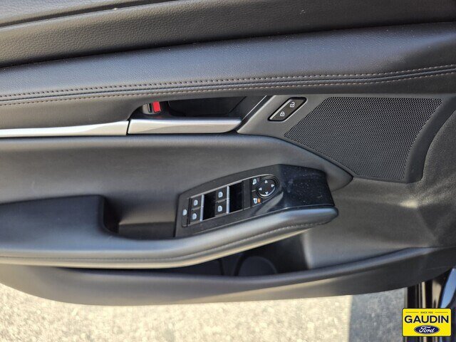 Used 2024 MAZDA MAZDA3 s FWD image 17
