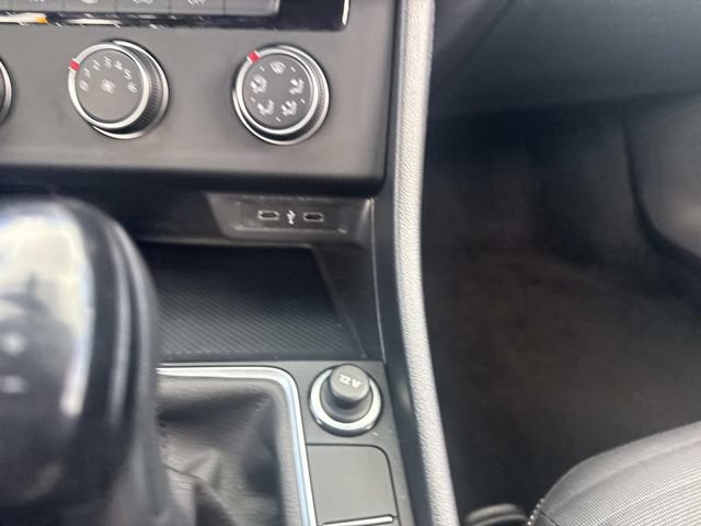Used 2023 Volkswagen Jetta S FWD image 31