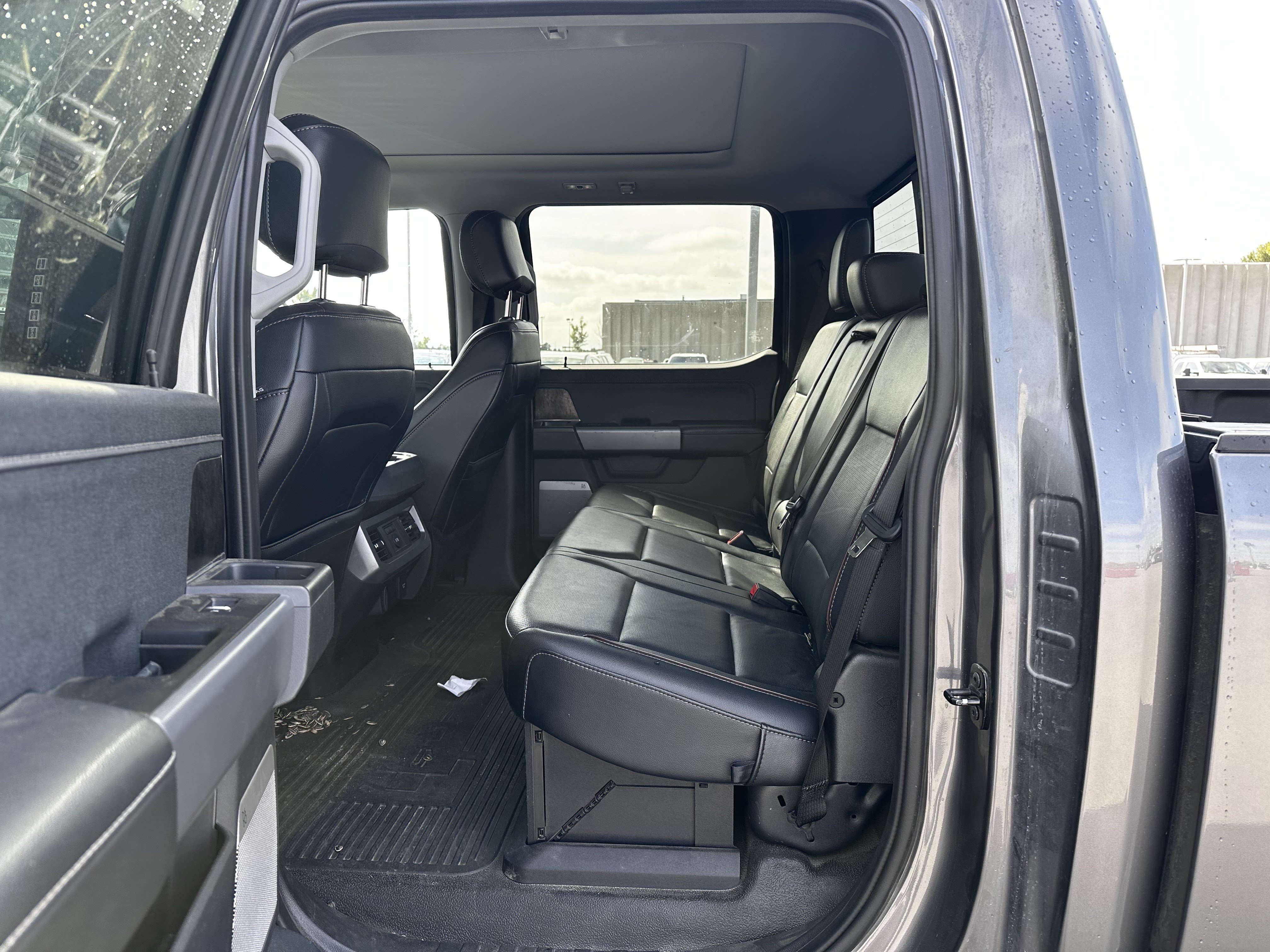 Certified 2024 Ford F250 Lariat w/ Lariat Ultimate Package AWD/4WD image 9