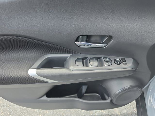 Used 2023 Nissan Kicks SV image 16