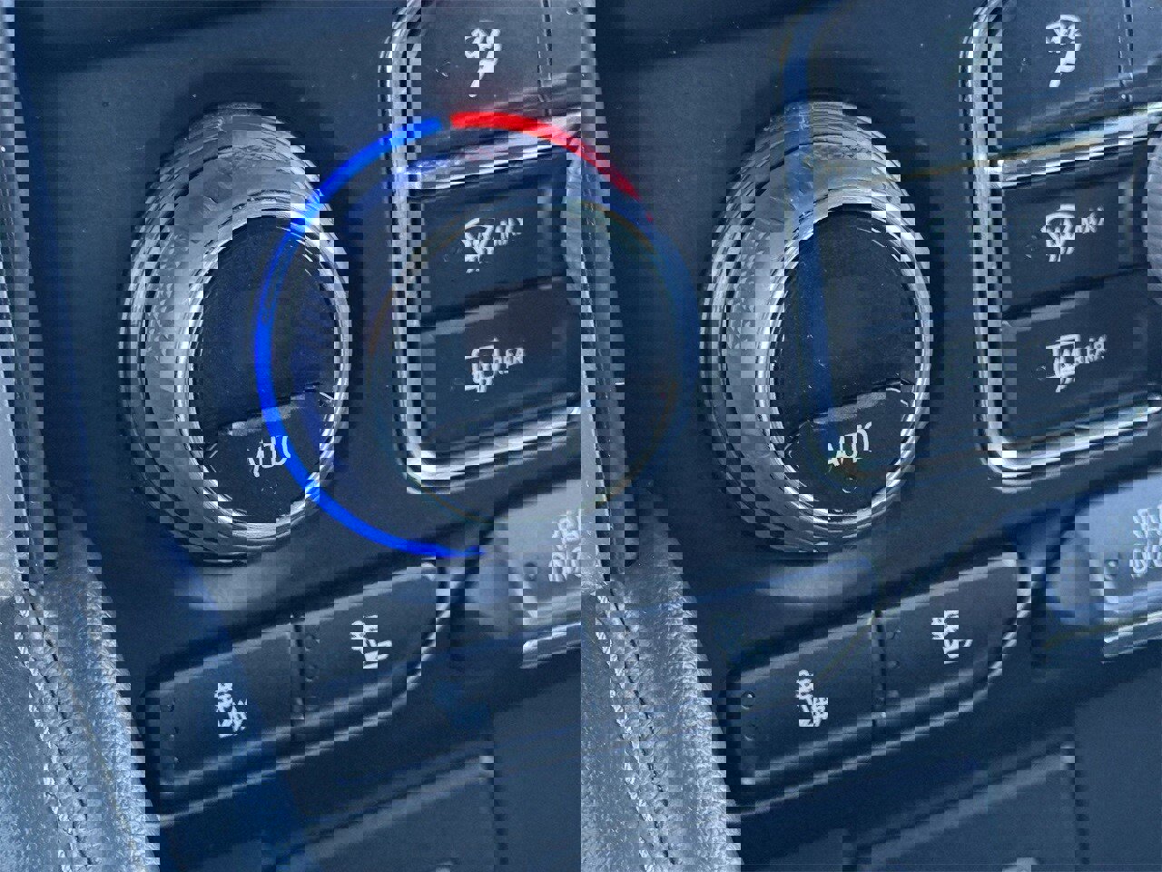 Used 2023 Chevrolet Tahoe LT w/ Luxury Package image 20