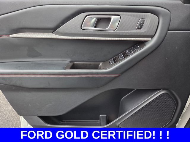 Certified 2025 Ford Explorer ST-Line AWD/4WD image 28