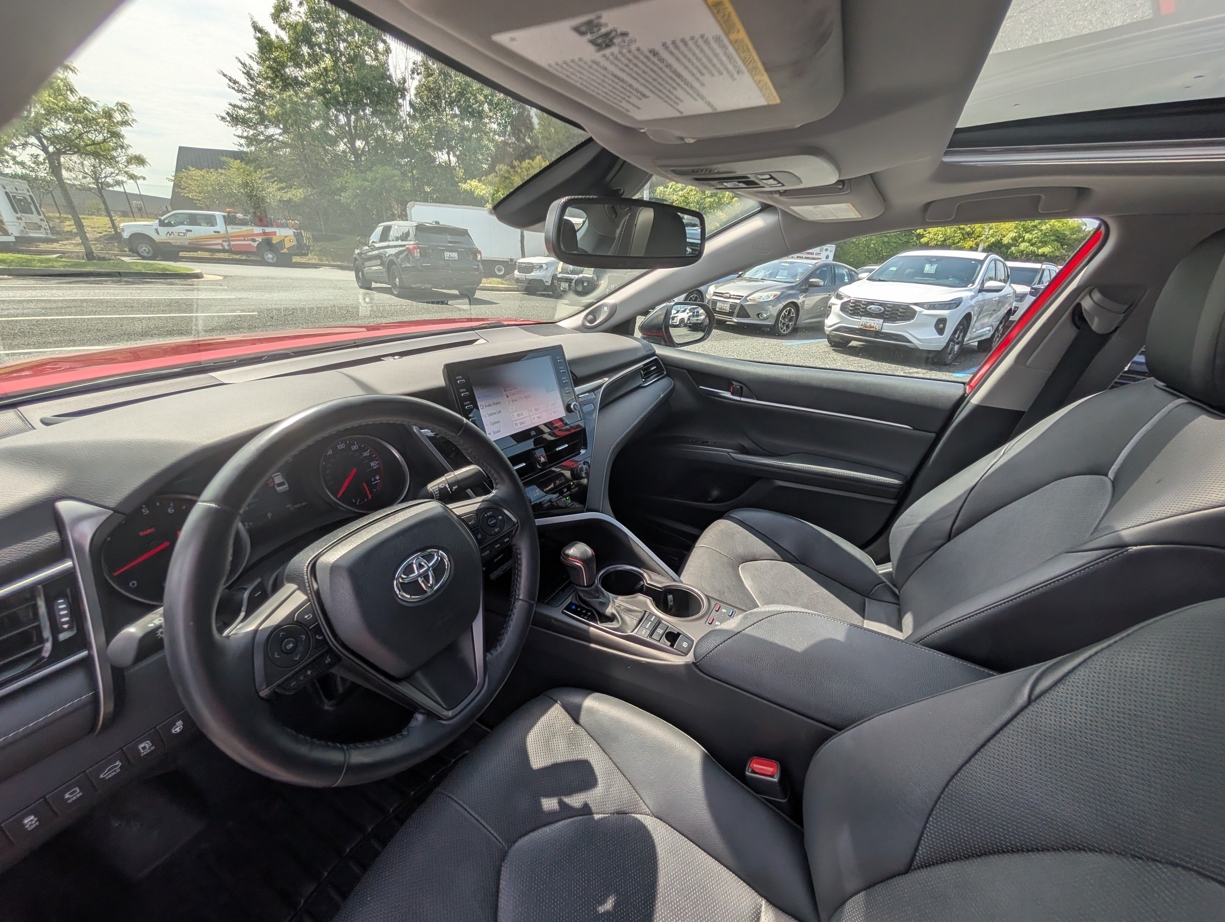 Used 2021 Toyota Camry XSE w/ TRD Appearance Package (TMS) FWD image 14