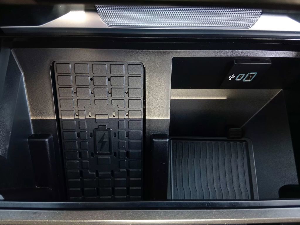 Certified 2025 Ford F350 Platinum AWD/4WD image 25