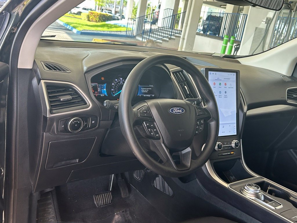 Certified 2024 Ford Edge SE w/ Black Appearance Package AWD/4WD image 30