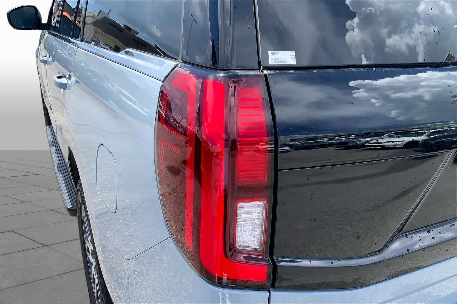 Certified 2025 Ford Expedition Active AWD/4WD image 28