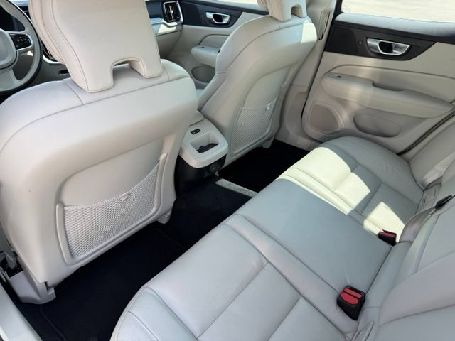 Used 2024 Volvo S60 B5 Plus AWD/4WD image 21