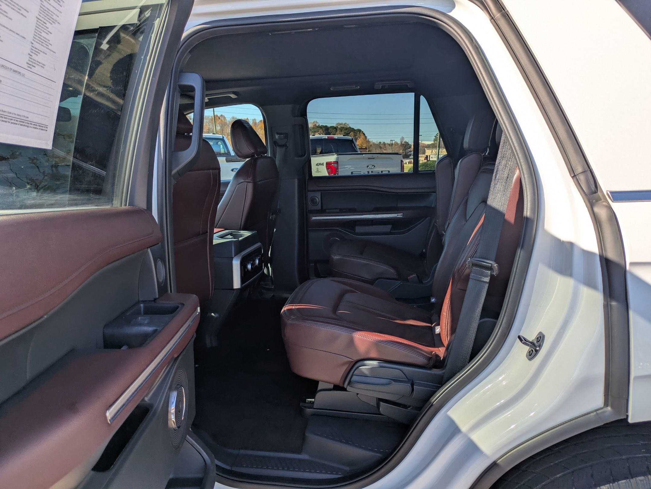 Certified 2023 Ford Expedition Limited image 28