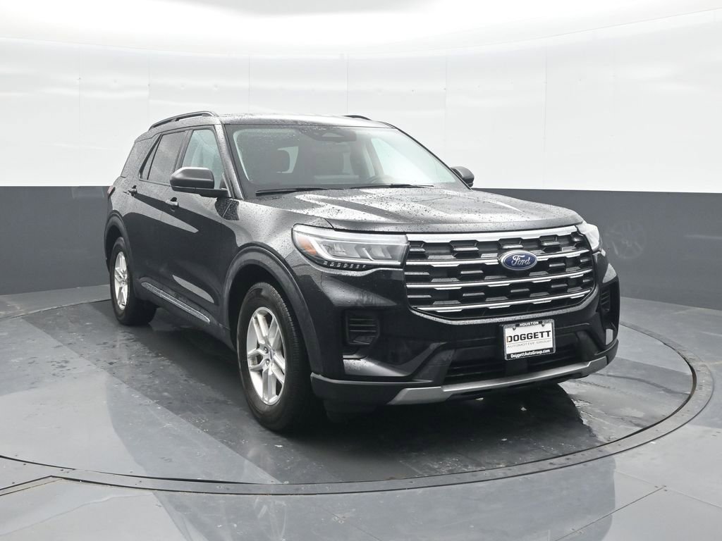 Certified 2025 Ford Explorer Active RWD image 8