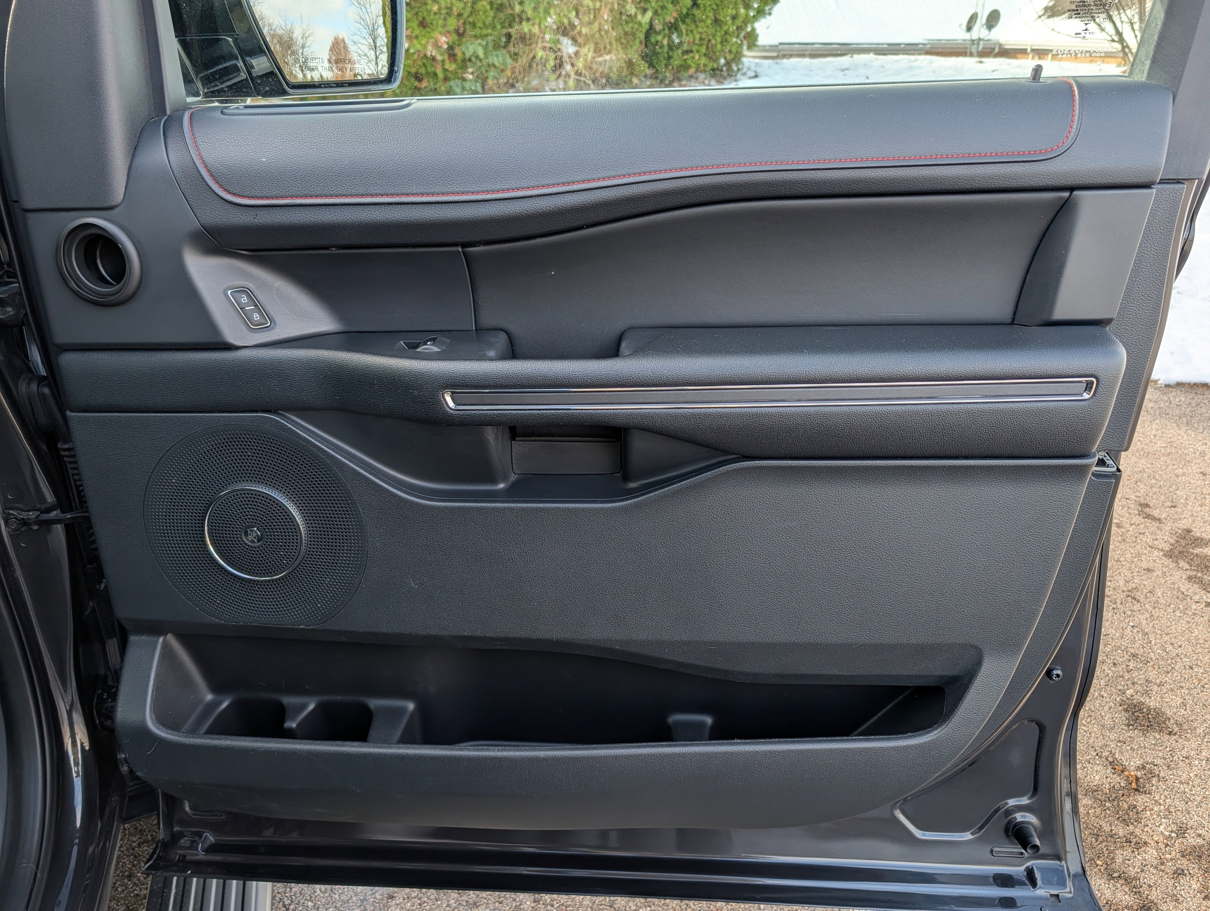 Certified 2022 Ford Expedition Limited image 40