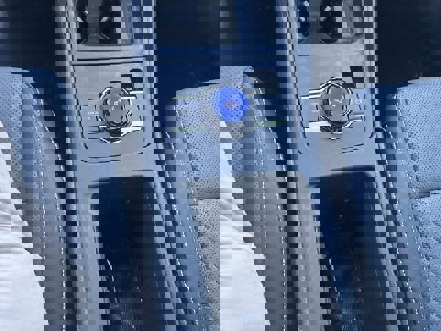 Used 2025 Volkswagen Tiguan SE R-Line image 22