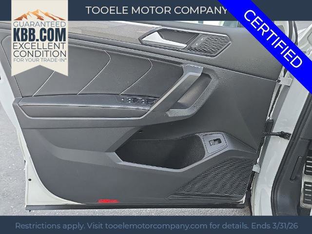 Used 2022 Volkswagen Tiguan SE R-Line image 14