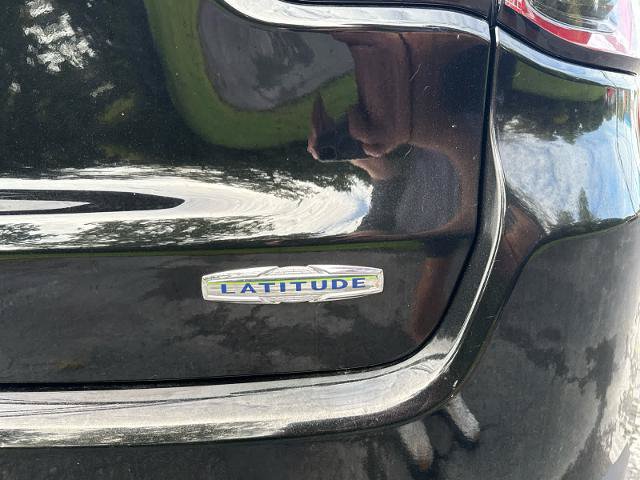 Used 2024 Jeep Compass Latitude AWD/4WD image 25