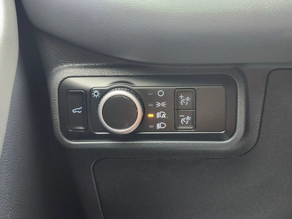 Certified 2025 Ford Explorer Active AWD/4WD image 24