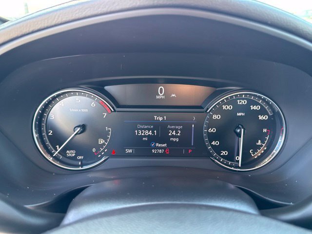 Used 2023 Cadillac XT4 Premium Luxury FWD image 20