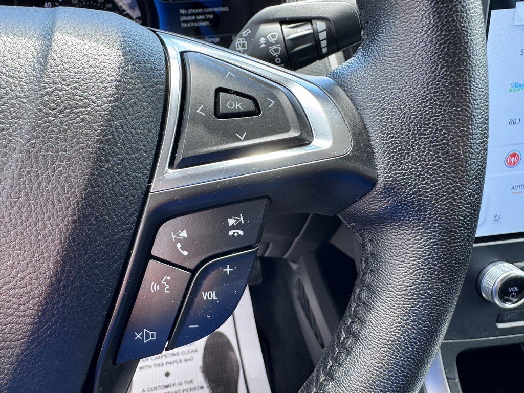 Certified 2022 Ford Edge SEL w/ Convenience Package AWD/4WD image 18