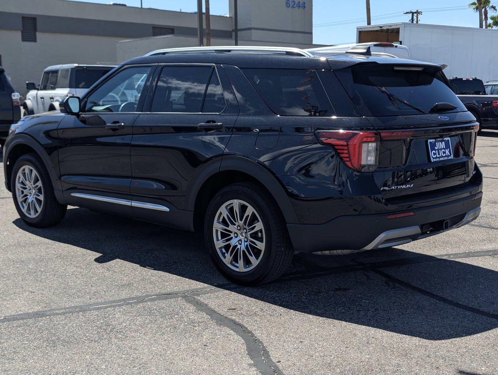 Certified 2026 Ford Explorer Platinum AWD/4WD image 4